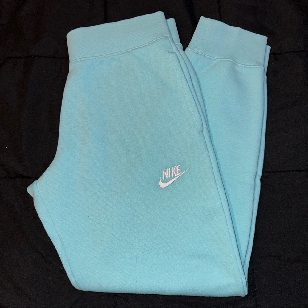 NWOT Nike Kids Sweatpants